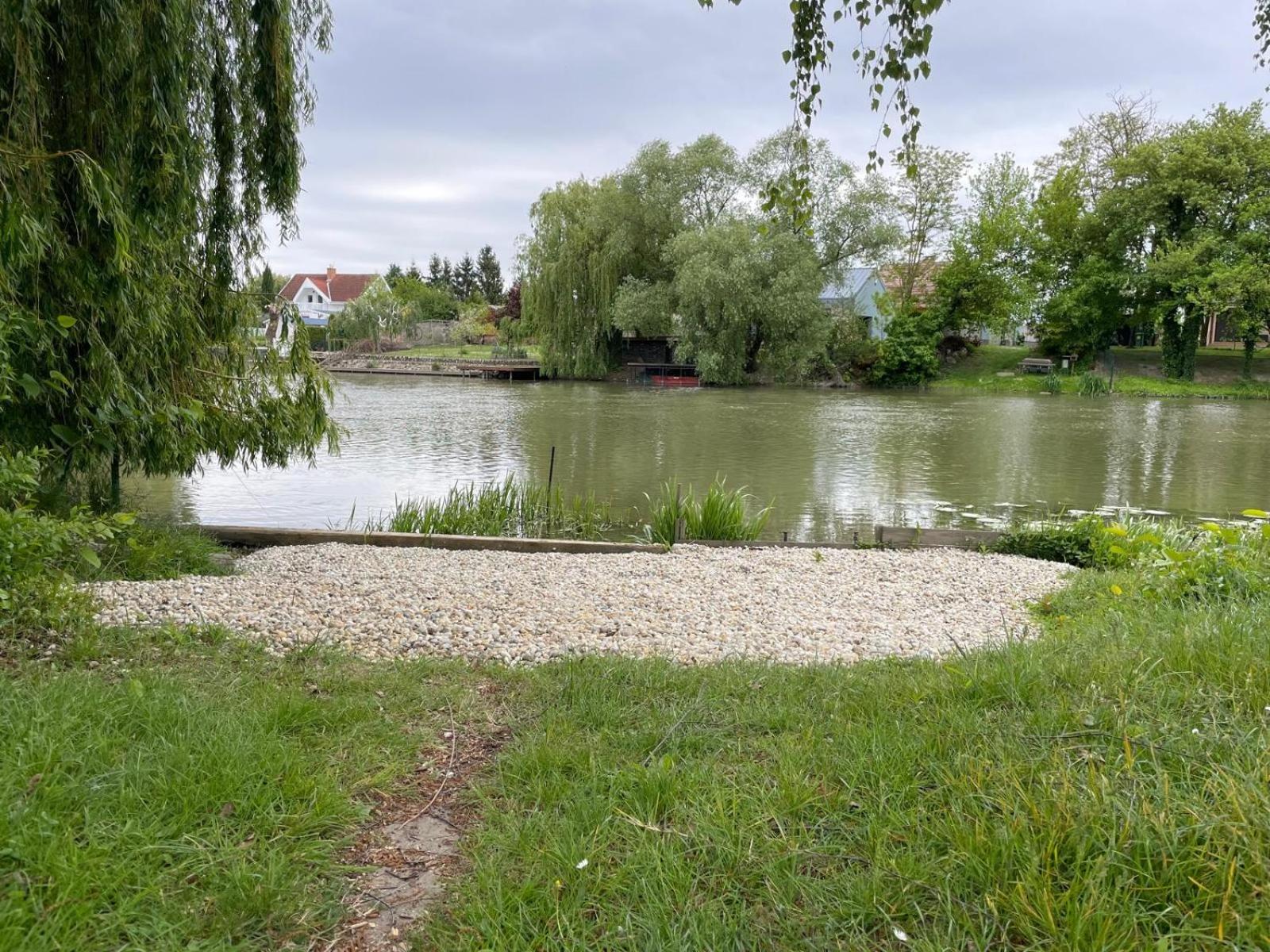 Jahodná Chata Donau מראה חיצוני תמונה